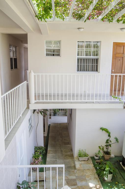Caribbean Inn And Suites St. John's ภายนอก รูปภาพ