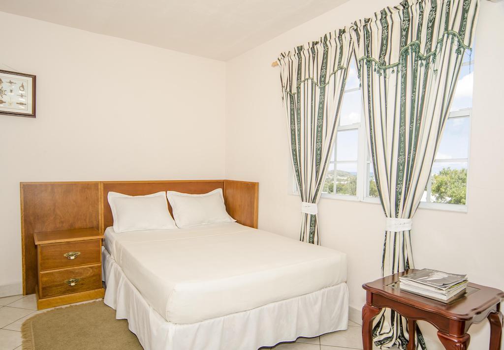 Caribbean Inn And Suites St. John's ห้อง รูปภาพ
