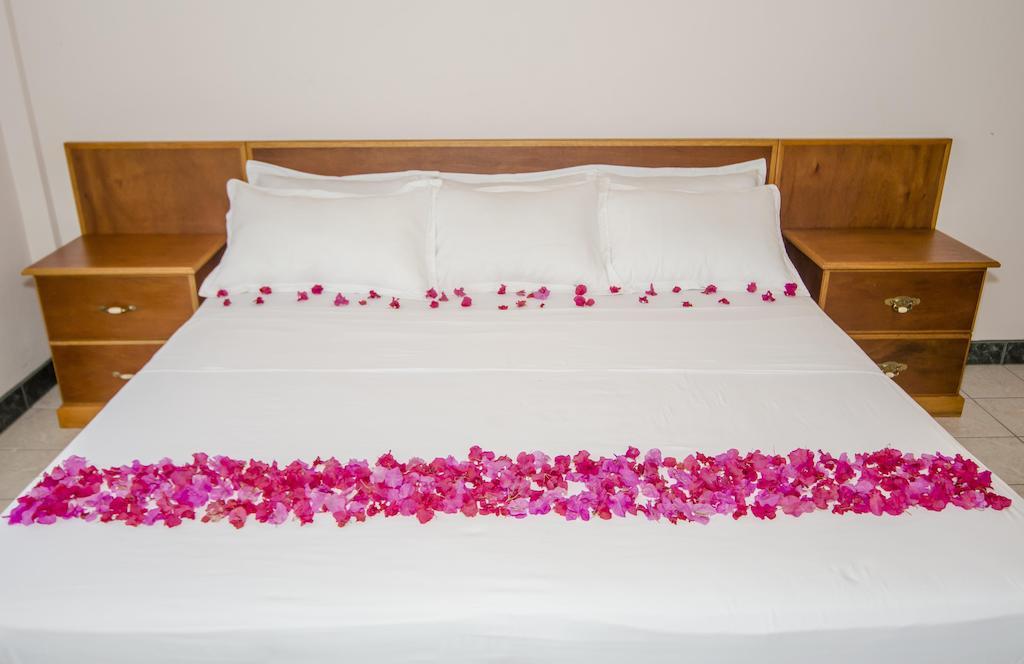 Caribbean Inn And Suites St. John's ห้อง รูปภาพ