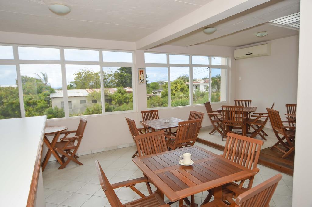 Caribbean Inn And Suites St. John's ภายนอก รูปภาพ