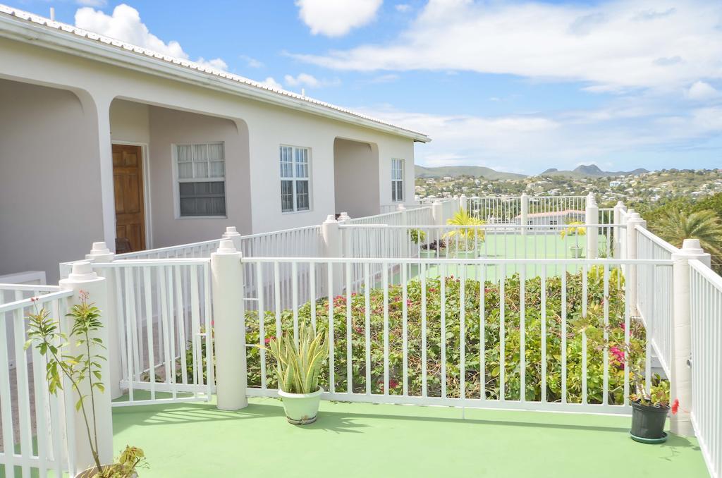 Caribbean Inn And Suites St. John's ภายนอก รูปภาพ